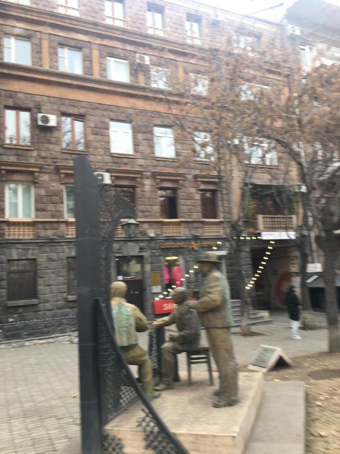 Yerevan, Abovyan 34 My Street Экстерьер фото